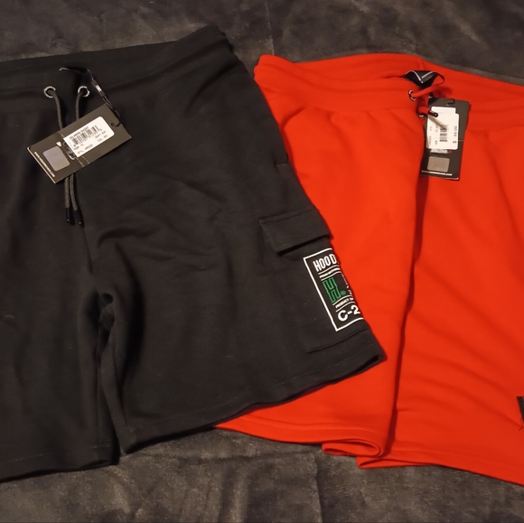 HOODRICH 2 T Shirts XXL and 2 Short XL Bundle White Green Black Red - Picture 3 of 14